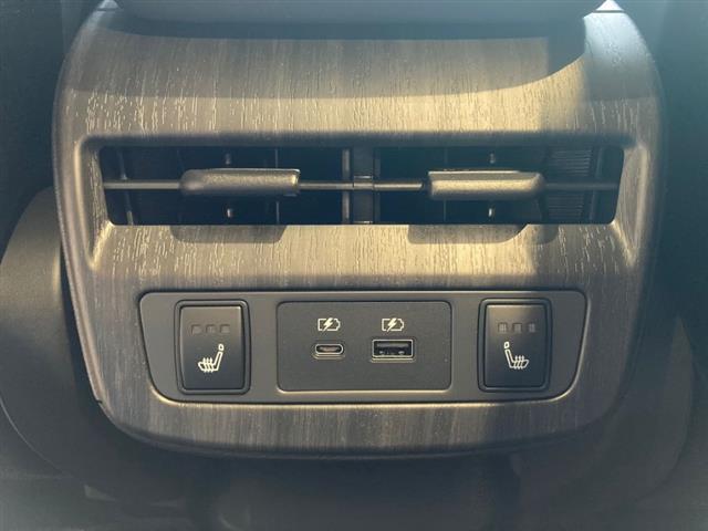 NISSAN Ariya 00082707_VO38023184