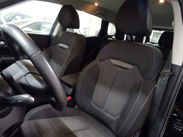 Inside Kadjar  Negro Brillante