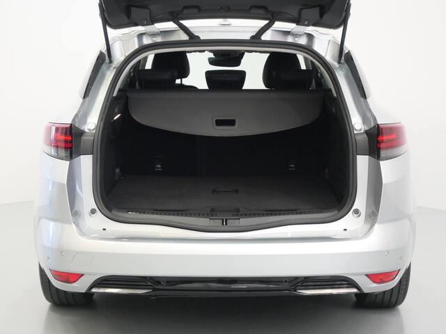 Outside Mégane Sport Tourer Diesel  GRIS