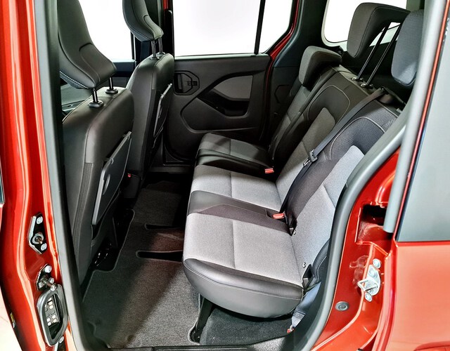 Inside Kangoo Combi Diesel  Marrón Terracota