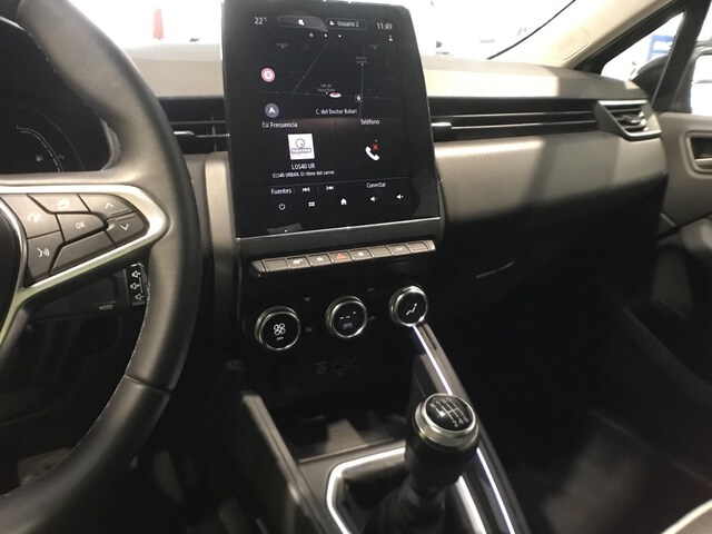 Inside Clio  Gris Titanium