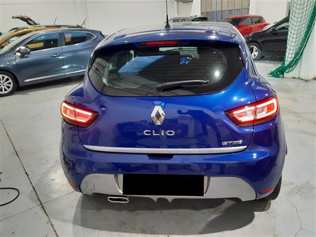 RENAULT Clio 02355497_VO38013041