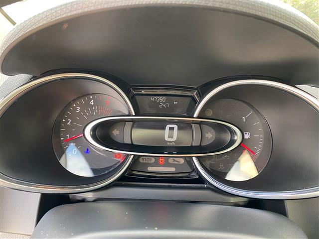 RENAULT Clio 02640172_VO38043366