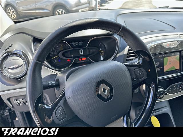 RENAULT Captur 00023126_VO38013018