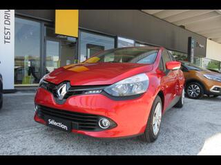 RENAULT Clio 00288265_VO38013550
