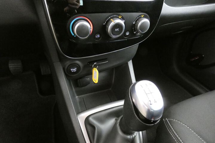 Inside Clio  Rojo Deseo