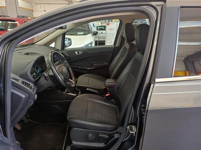 FORD EcoSport 2018 00015951_VO38023184