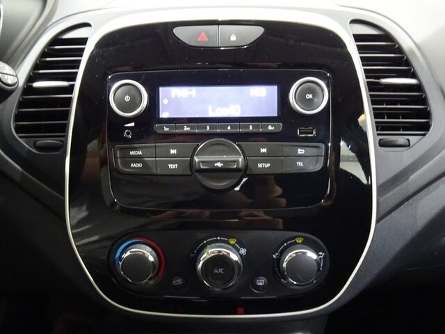 Inside Captur  Negro brillante