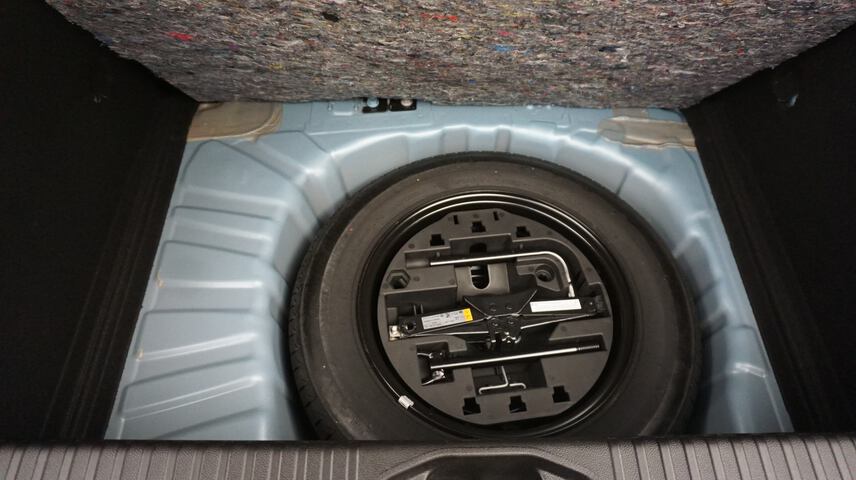 Inside Clio  Azul Celadon