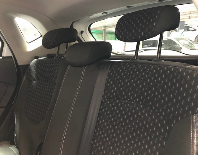 Inside Captur  Blanco