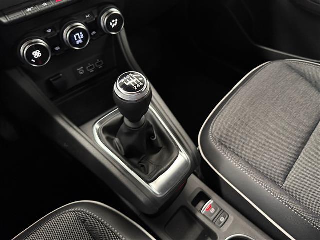 RENAULT Captur 00016060_VO38023184