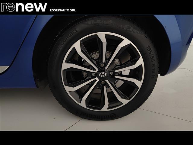RENAULT Clio 00077171_VO38013127