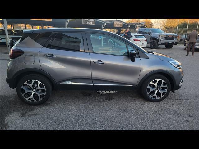 RENAULT Captur 00188982_VO38023507