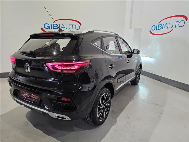 MG ZS 2021 02416232_VO38013170