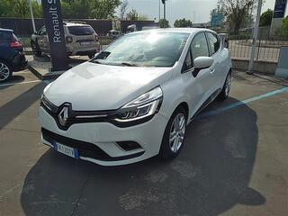 RENAULT Clio 00020784_VO38013018