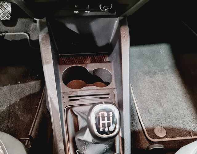Inside Fabia  Blanco Candy