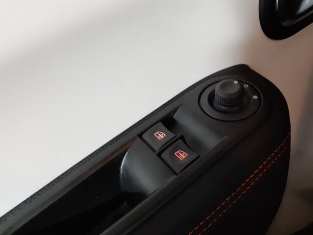 Inside Twingo Electric  Naranja