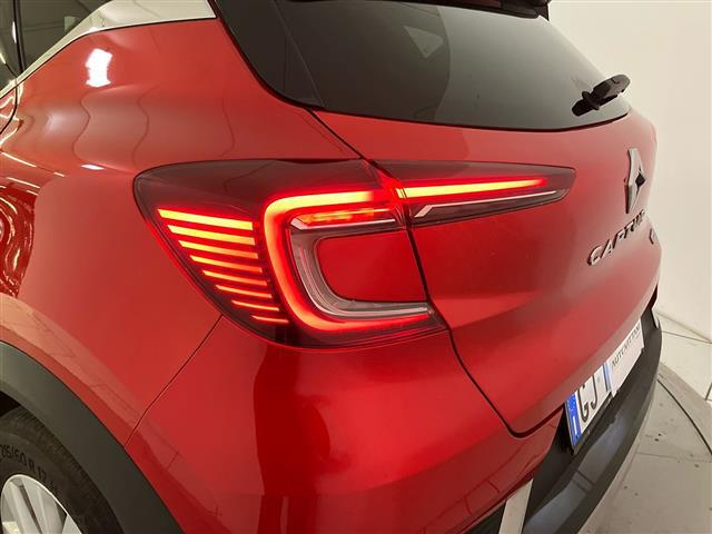 RENAULT Captur 00984921_VO38023207