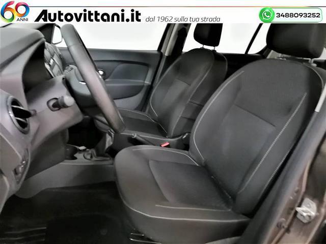 DACIA Sandero 00954401_VO38023207