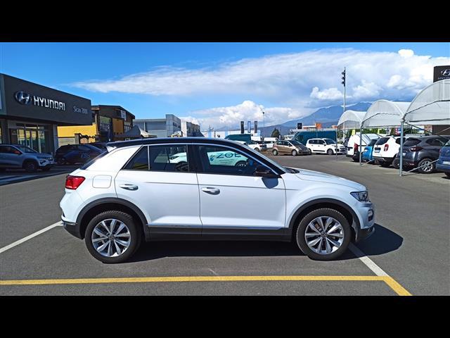 VOLKSWAGEN T Roc 2017 00024144_VO38013404