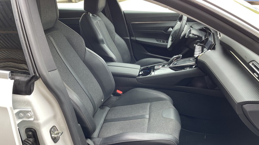 Inside 508 Diesel  Blanco Banquise
