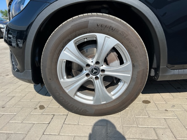 Exterior GLC-CLASS  NEGRU
