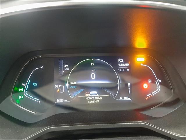 RENAULT Clio 00016238_VO38023184