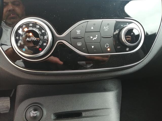 Inside Captur  Naranja Atakama
