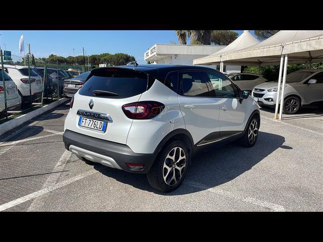 RENAULT Captur 02640329_VO38043366