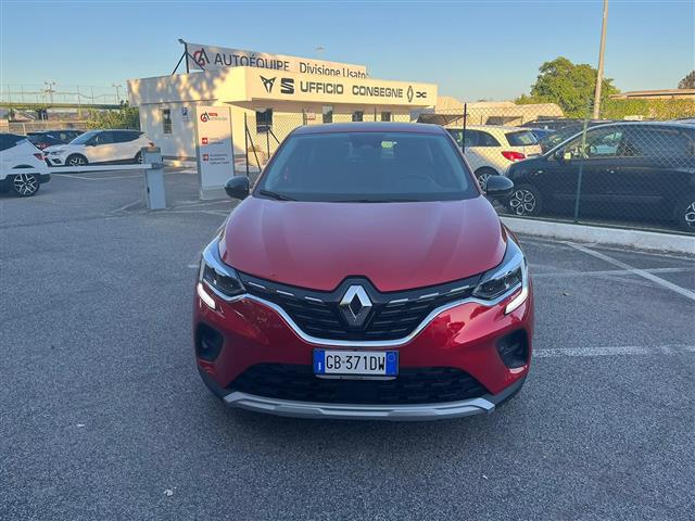 RENAULT Captur 02640935_VO38043366