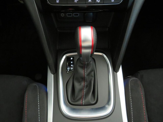 Inside  Megane  Gris Highland