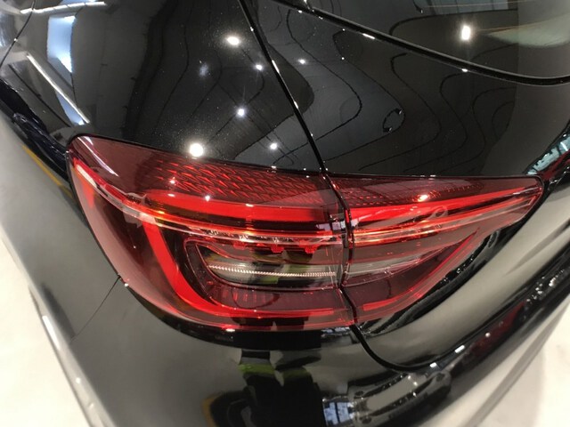 Inside Clio  Negro Brillante