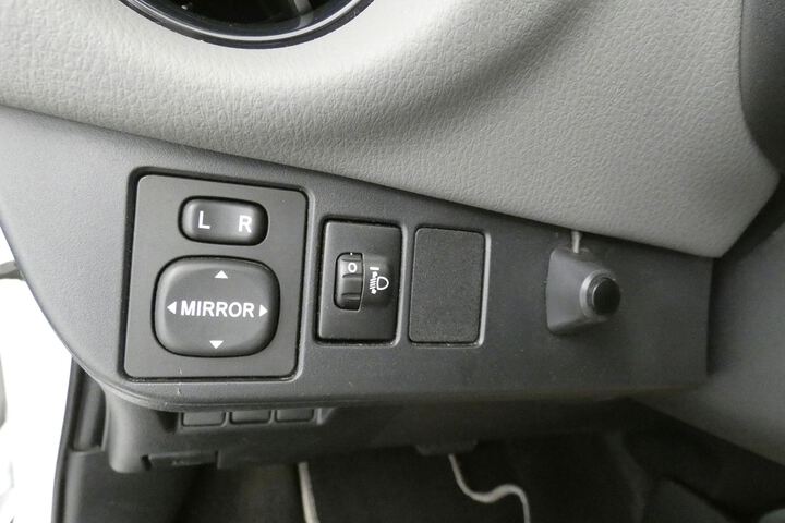 Inside Yaris Híbrido  Blanco Classic