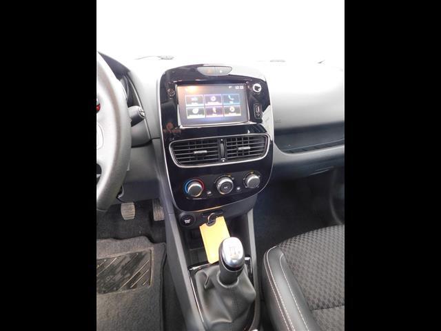 RENAULT Clio 03245887_VO38043894