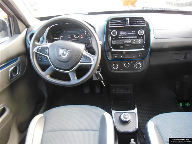 DACIA Spring 00972635_VO38023732