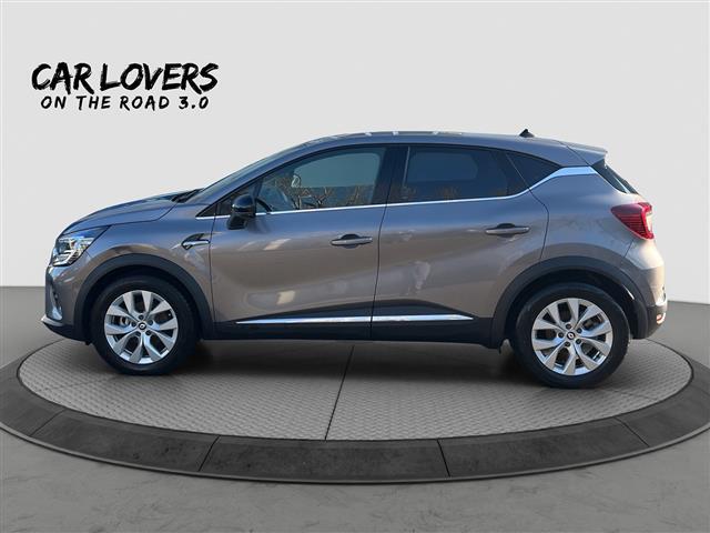 RENAULT Captur 05257930_VO38013034