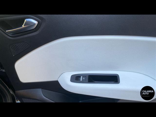 RENAULT Clio V 2019 00006118_VO38033579