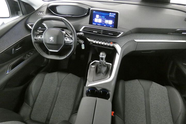 Inside 3008  Blanco Nacarado