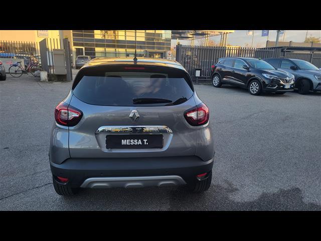 RENAULT Captur 00188982_VO38023507