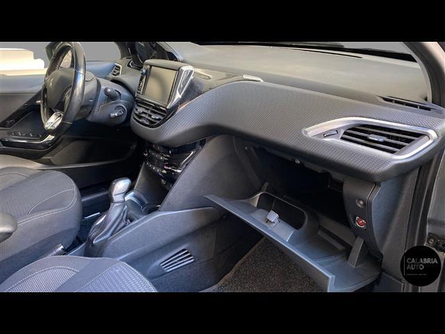PEUGEOT 208 I 2015 00006389_VO38033579