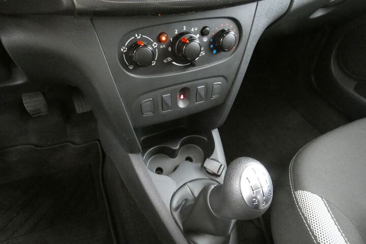 Inside Sandero Diesel  Rojo