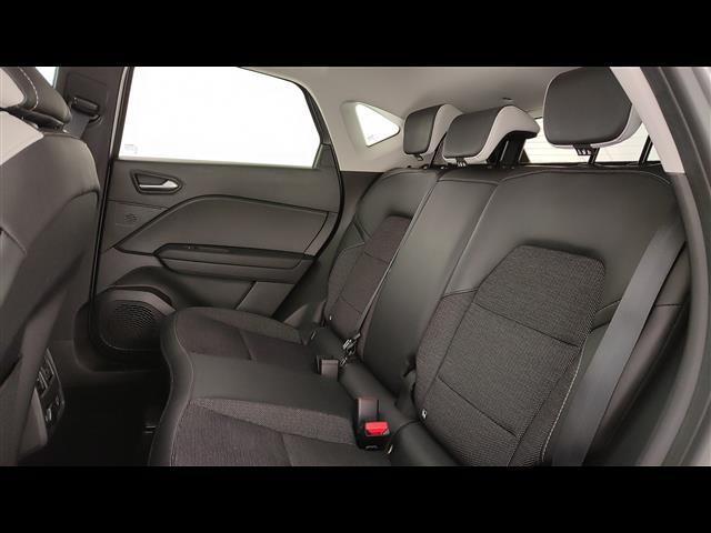 RENAULT Captur 00947239_VO38023732