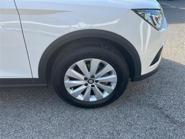 SEAT Arona 2017 02639910_VO38043366