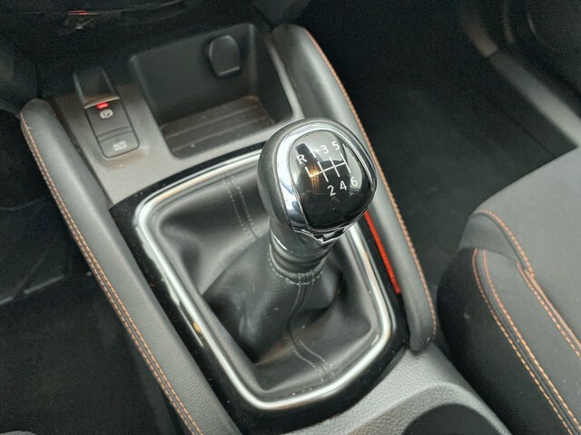 Inside Qashqai Diesel  Gris