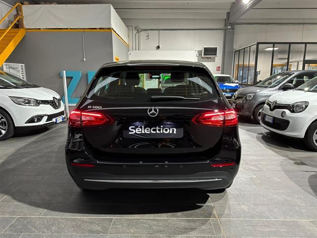 MERCEDES Classe B   W247 2018 00011843_VO38023184