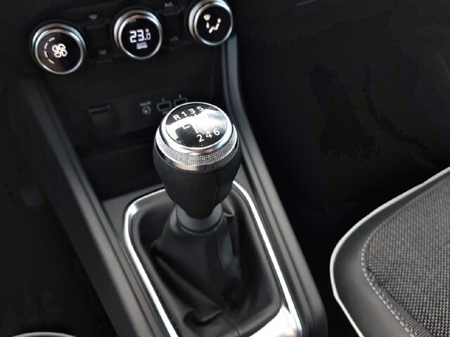 Inside Captur  Azul Rayo con techo 