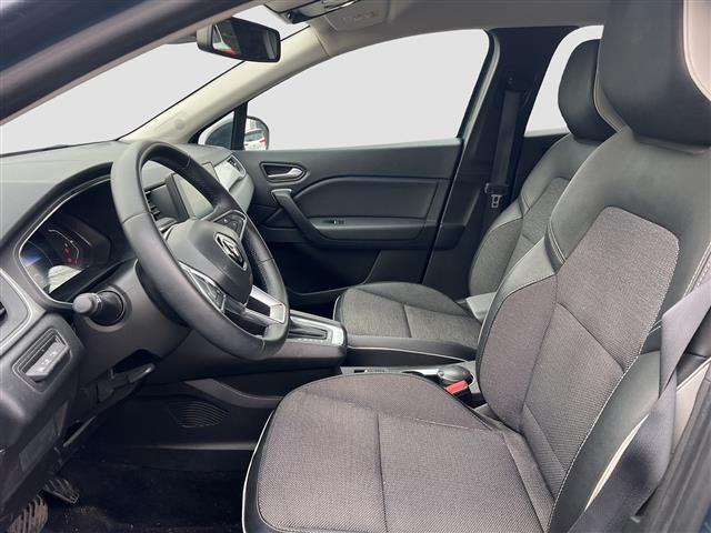 RENAULT Captur 05258159_VO38013034
