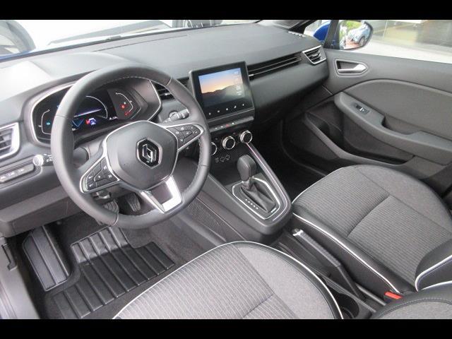 RENAULT Clio 00334359_VO38013550