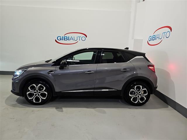 RENAULT Captur 02416200_VO38013170