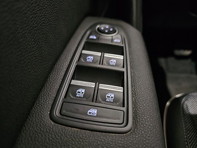 RENAULT Captur 02416142_VO38013170